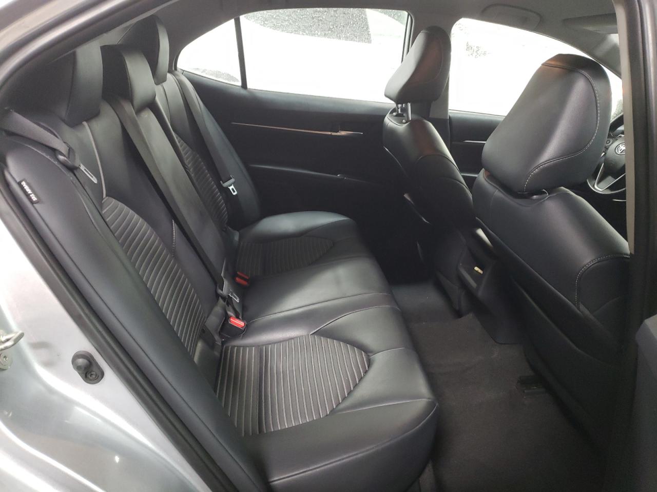 2019 Toyota Camry - Image 10