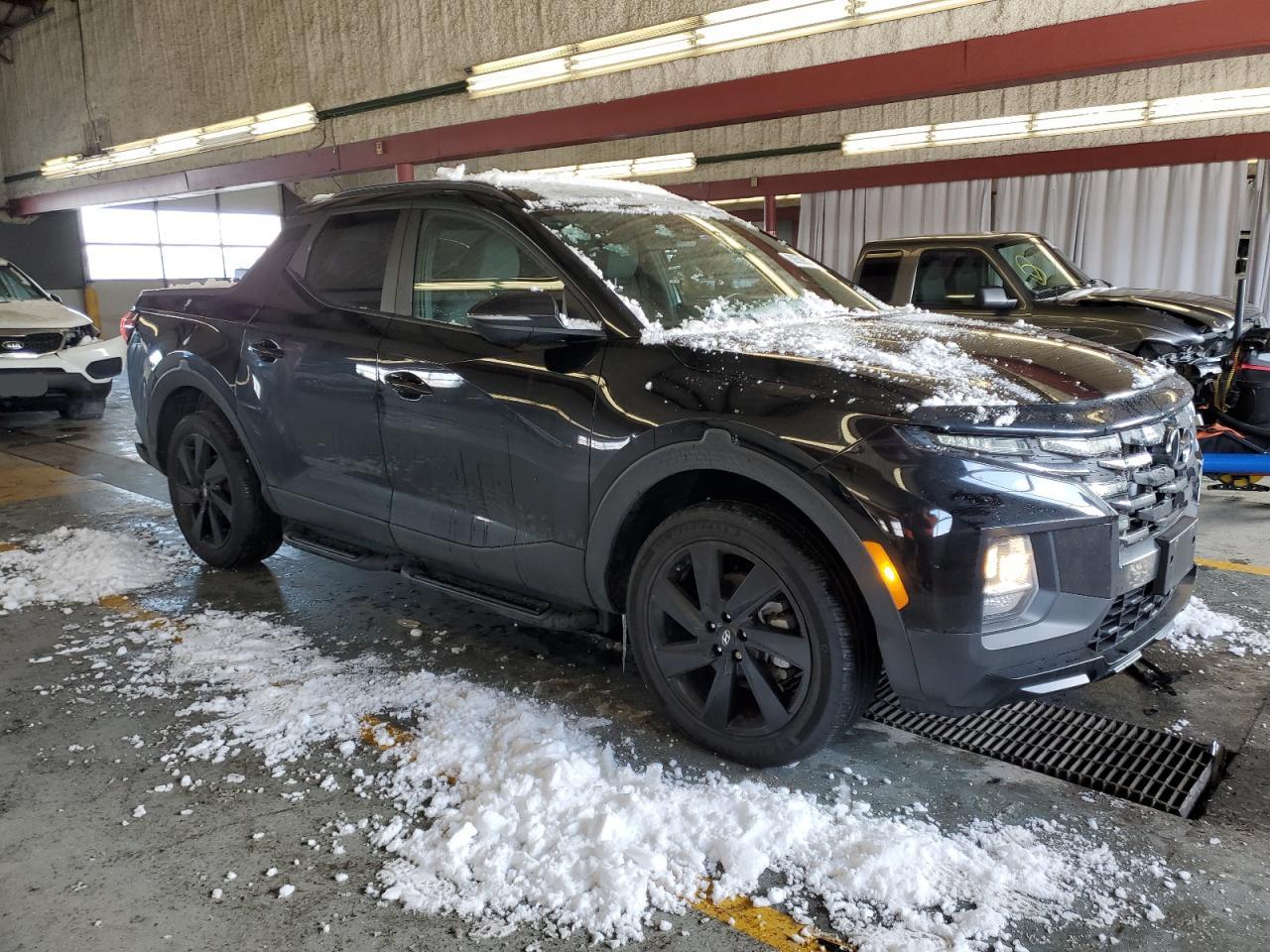 2023 Hyundai Santa Cruz - Image 4