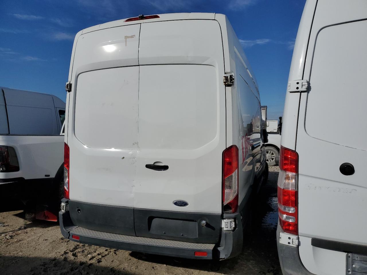 VIN 1FTSW3XG6FKA86584 2015 FORD TRANSIT no.3