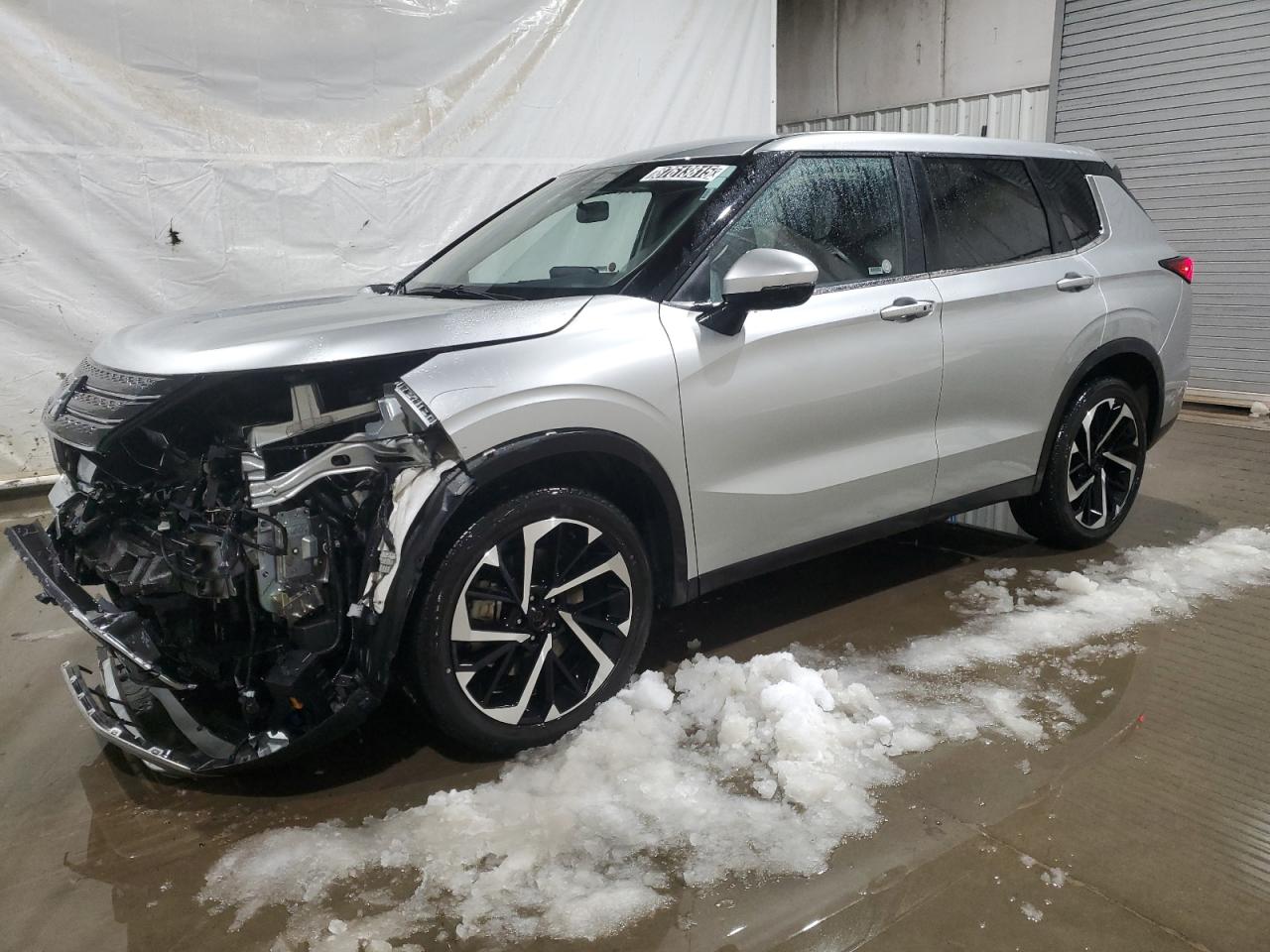 2024 Mitsubishi Outlander - Image 1