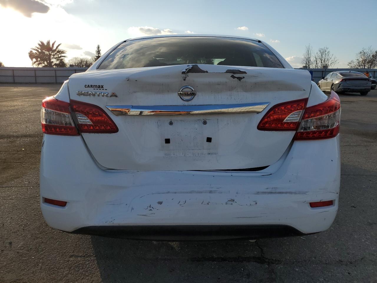 2015 Nissan Sentra - Image 6
