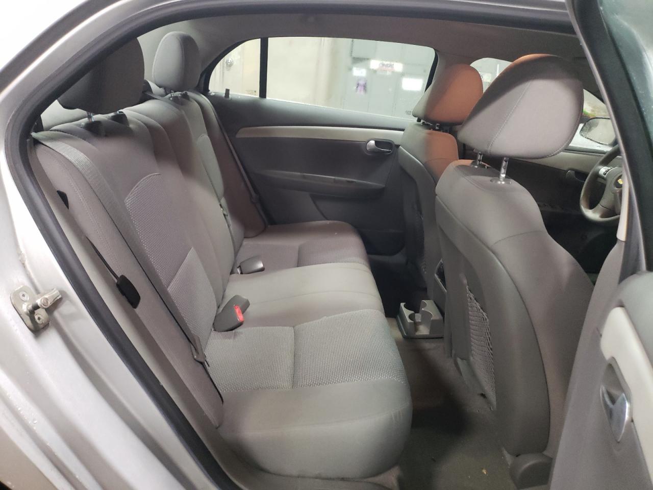 2011 Chevrolet Malibu - Image 10