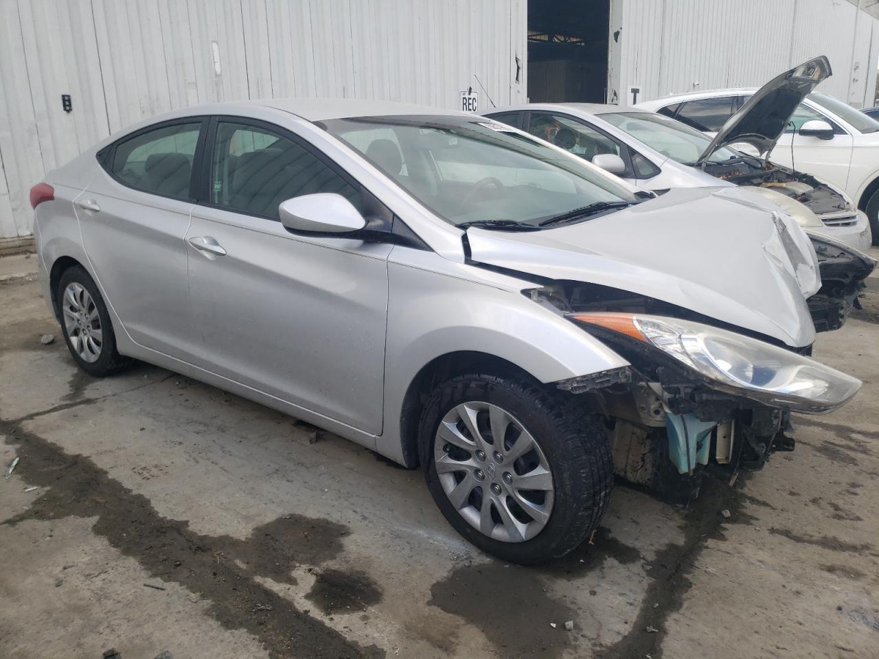 2012 Hyundai Elantra - Image 4