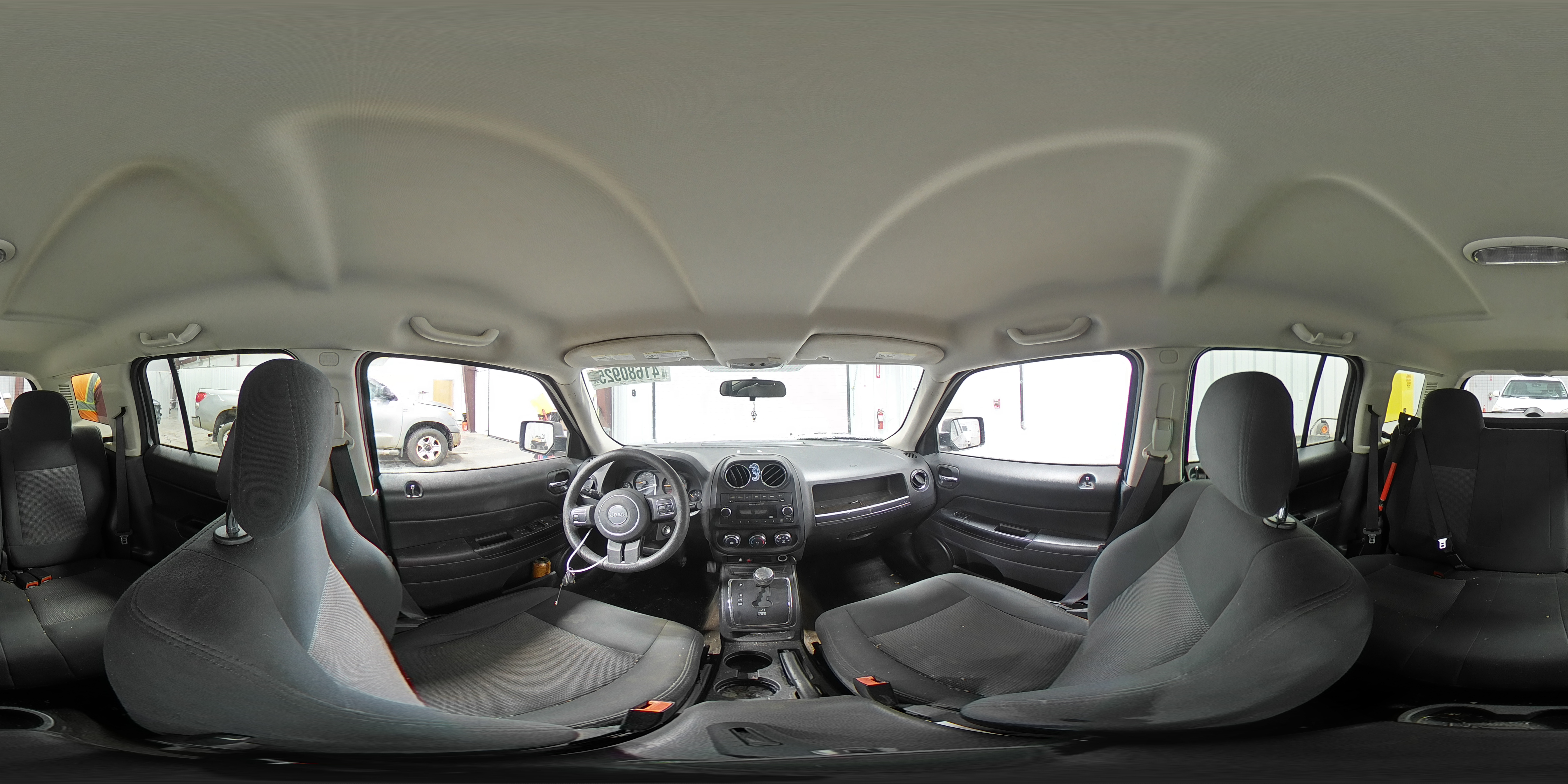 2015 Jeep Liberty (Patriot) - Image 14