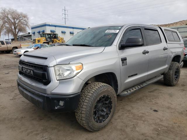 Pickups TOYOTA TUNDRA 2016 Srebrny