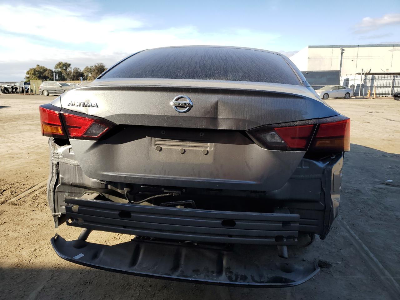 2021 Nissan Altima - Image 6