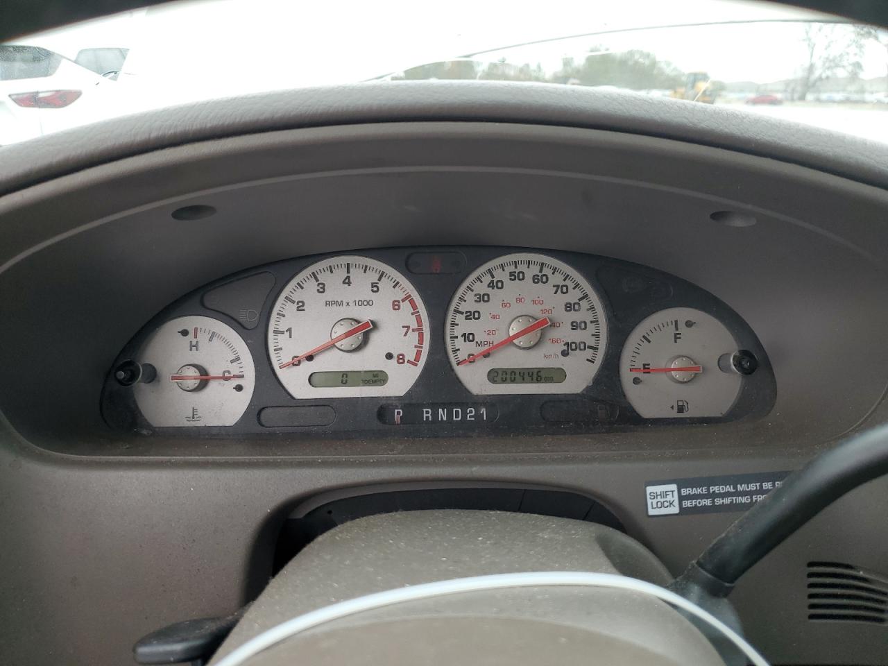 2001 Nissan Quest - Image 9