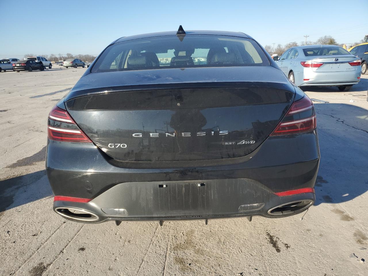2022 Genesis G70 - Image 6