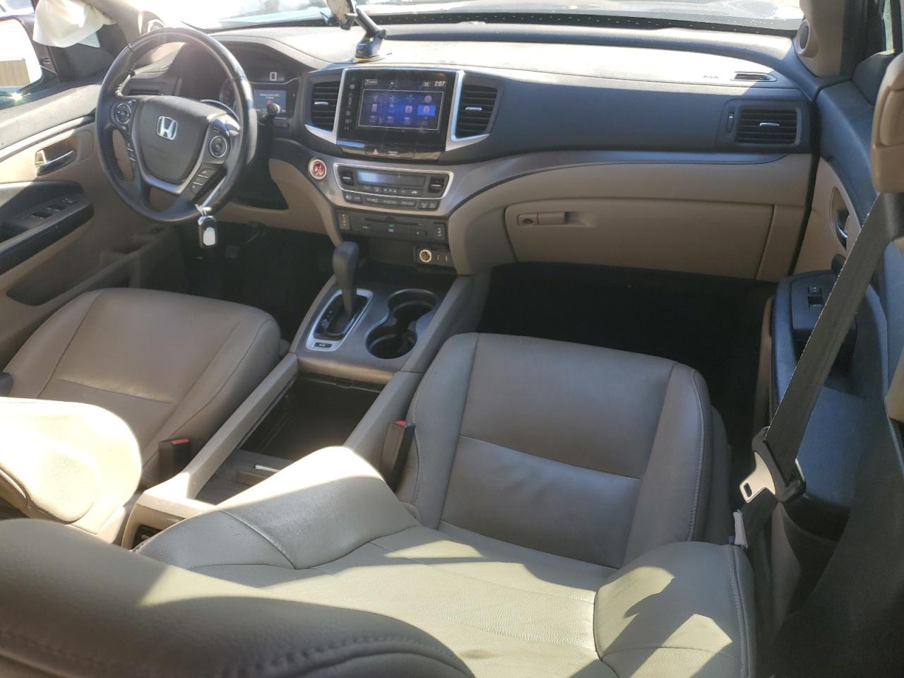 2016 Honda Pilot - Image 8