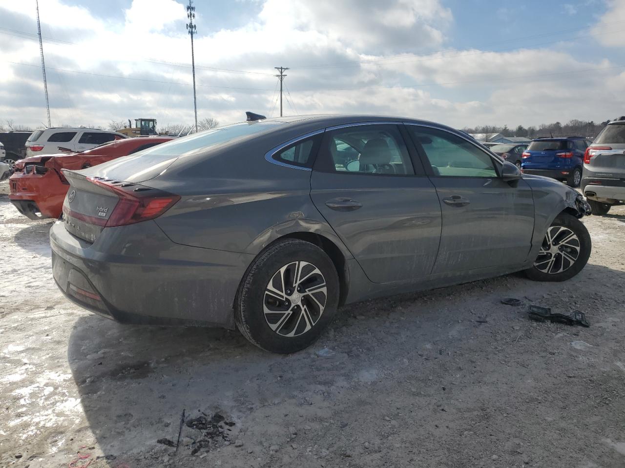 2023 Hyundai Sonata - Image 3