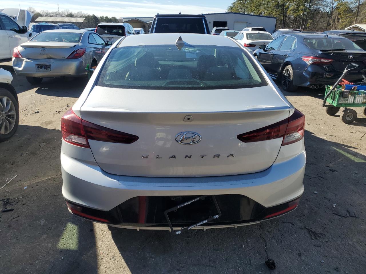 2019 Hyundai Elantra - Image 6