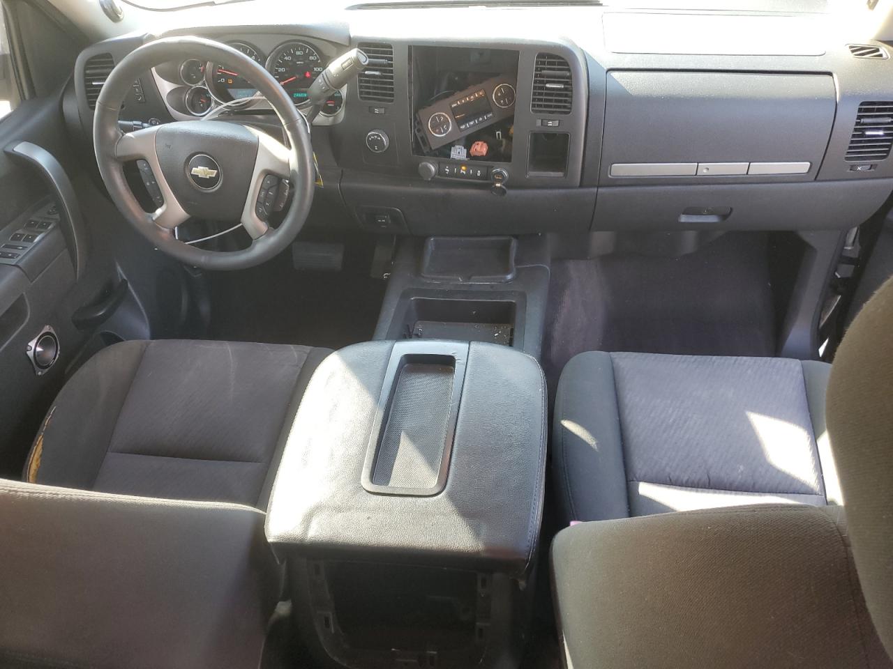 2013 Chevrolet Silverado - Image 8