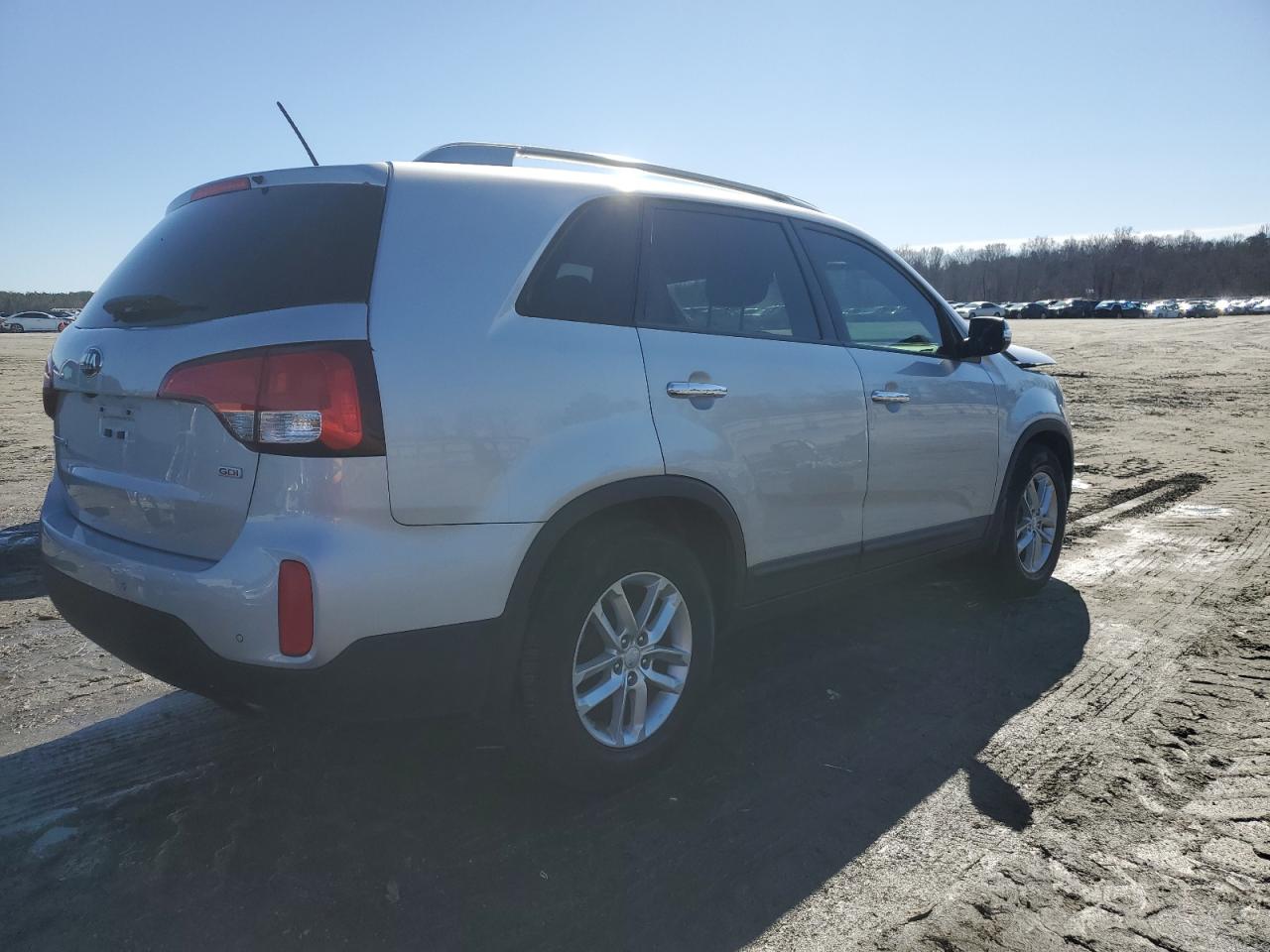 2015 Kia Sorento - Image 3