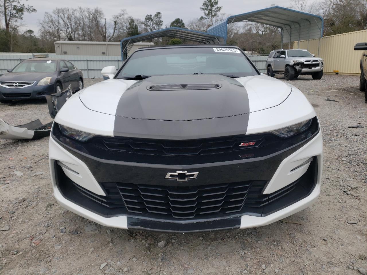 2019 Chevrolet Camaro - Image 5