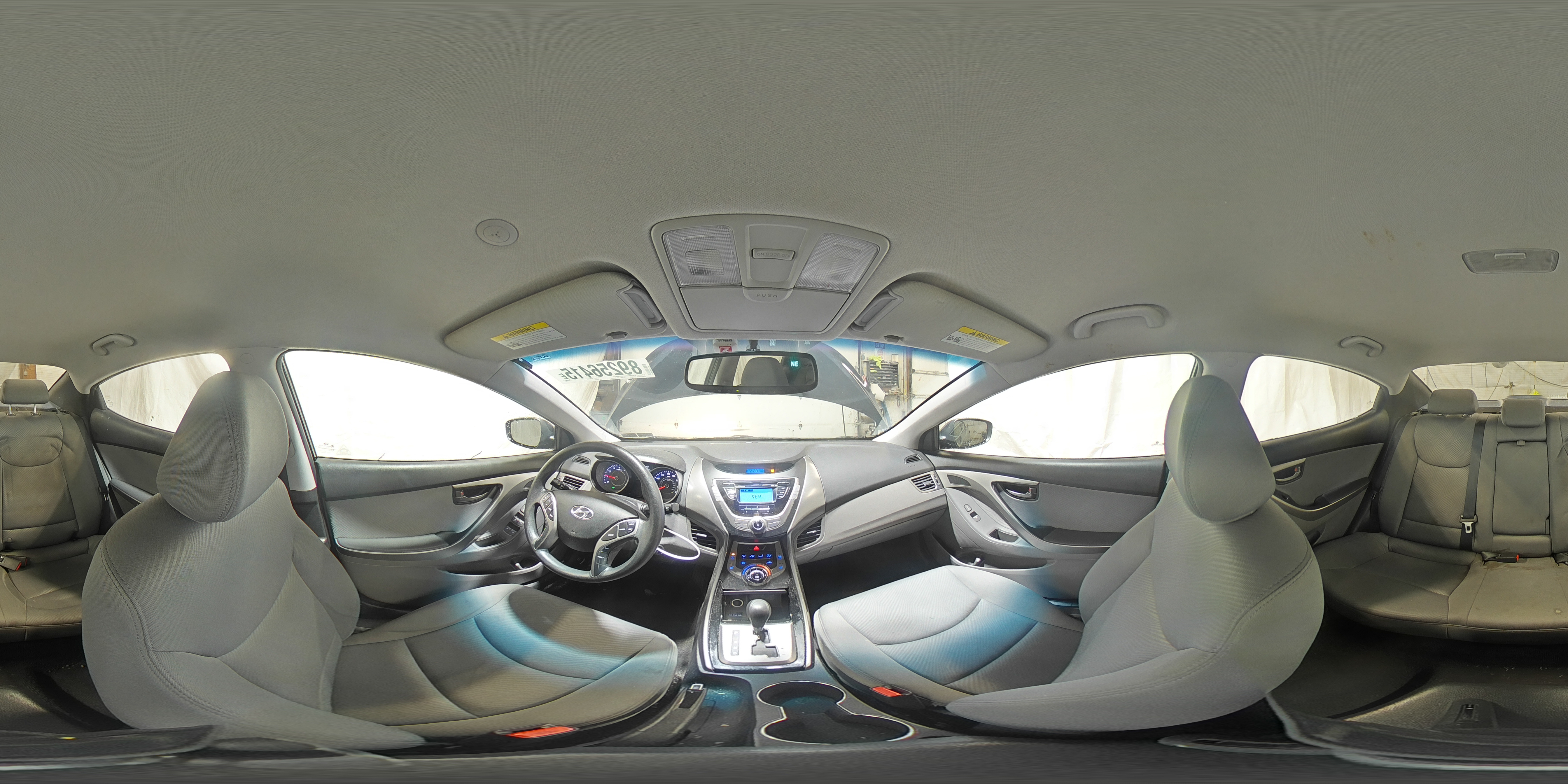 2013 Hyundai Elantra - Image 14