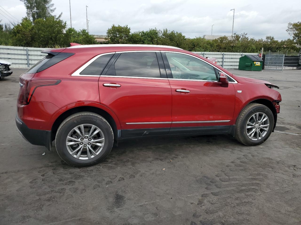 2021 Cadillac XT5 - Image 3
