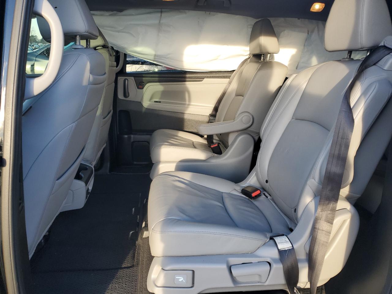 2018 Honda Odyssey - Image 11