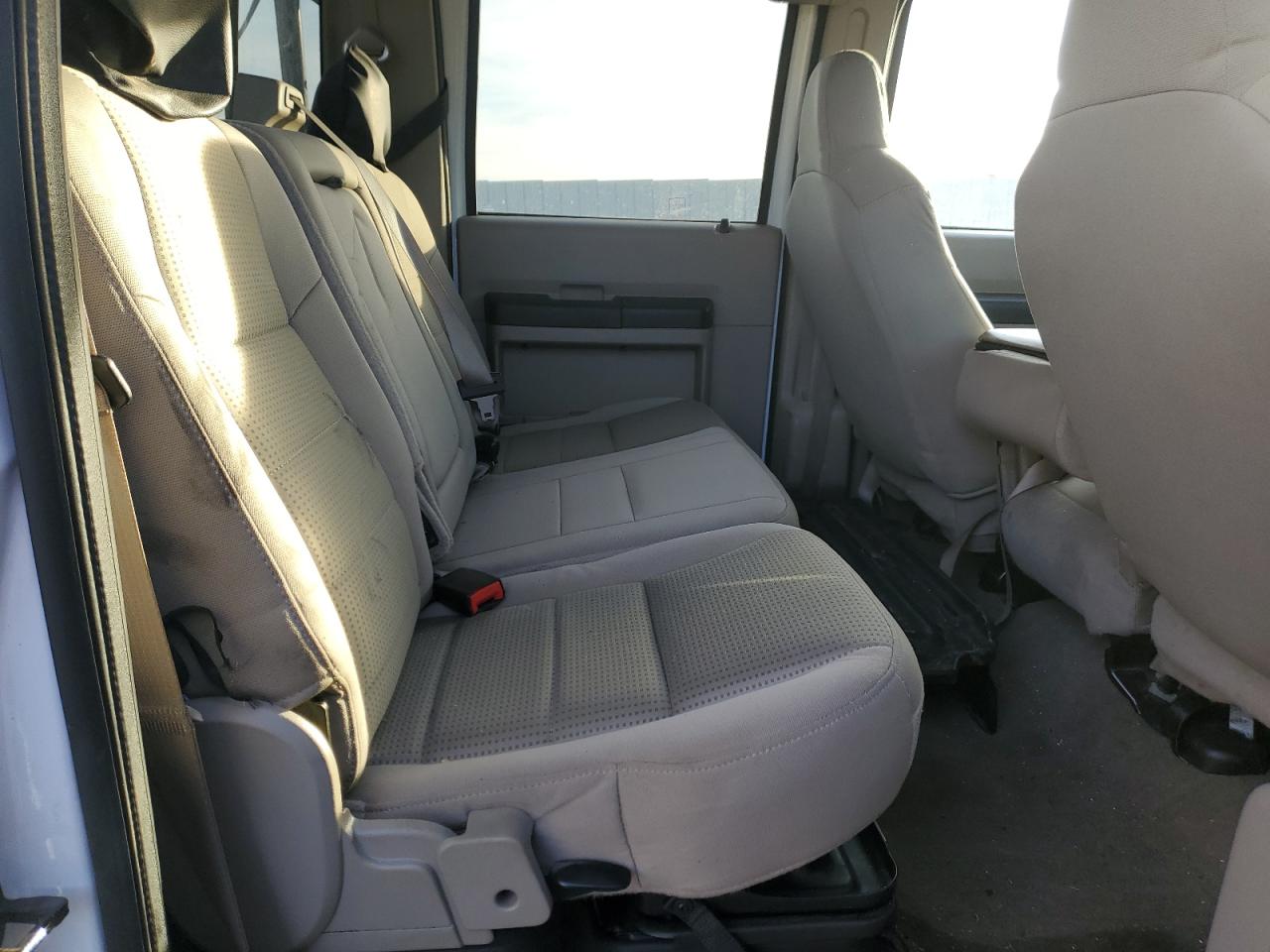 2008 Ford F250 - Image 11