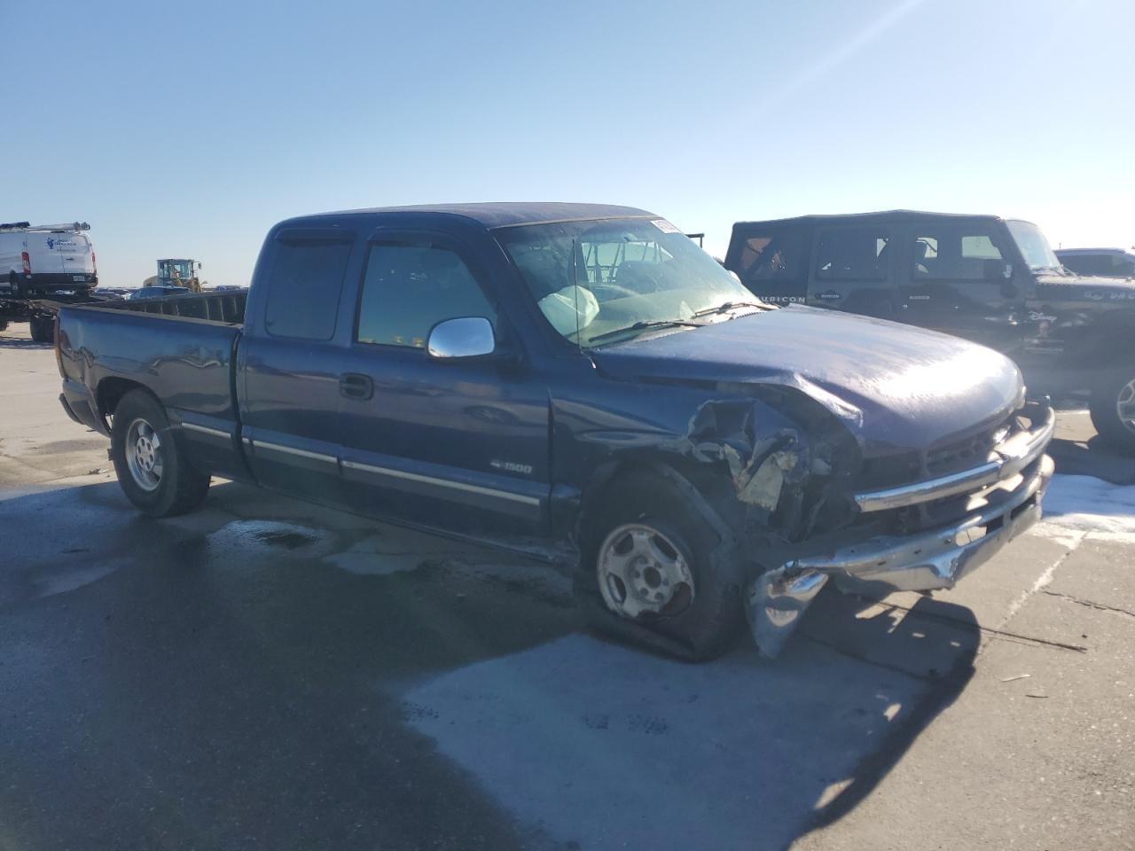 2001 Chevrolet Silverado - Image 4