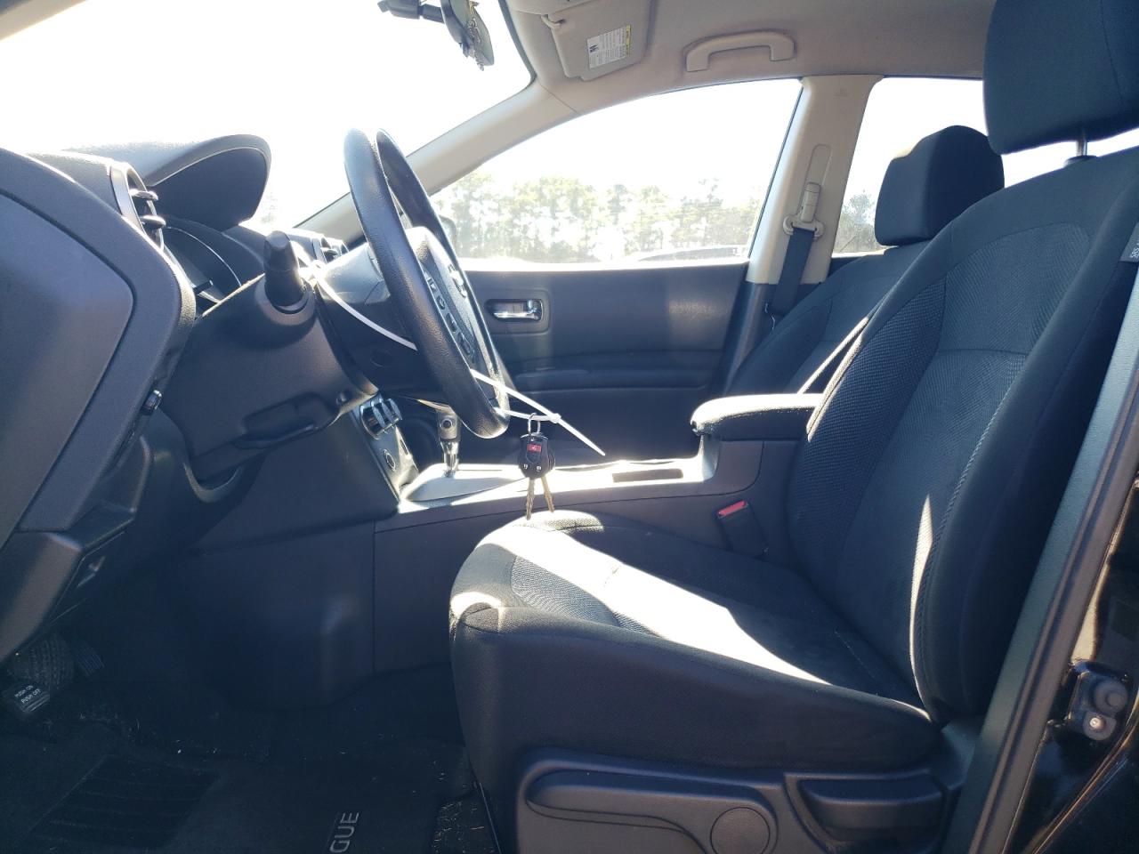 2015 Nissan Rogue - Image 7
