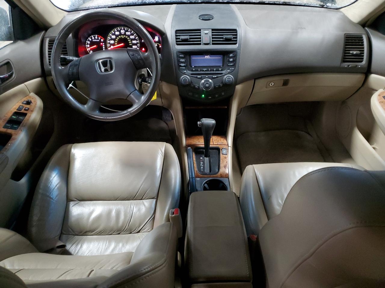 2005 Honda Accord - Image 8