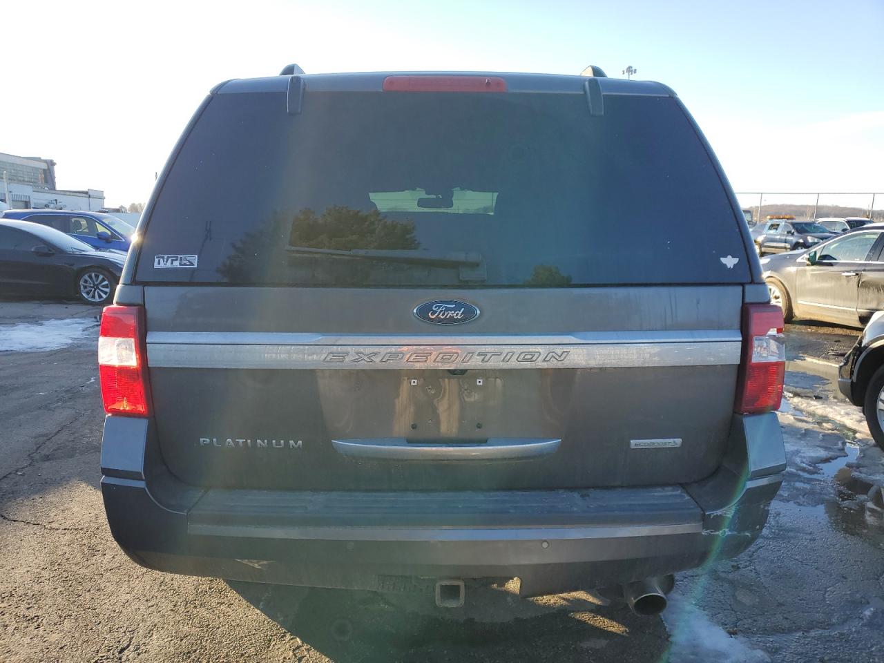 2017 Ford Expedition - Image 6
