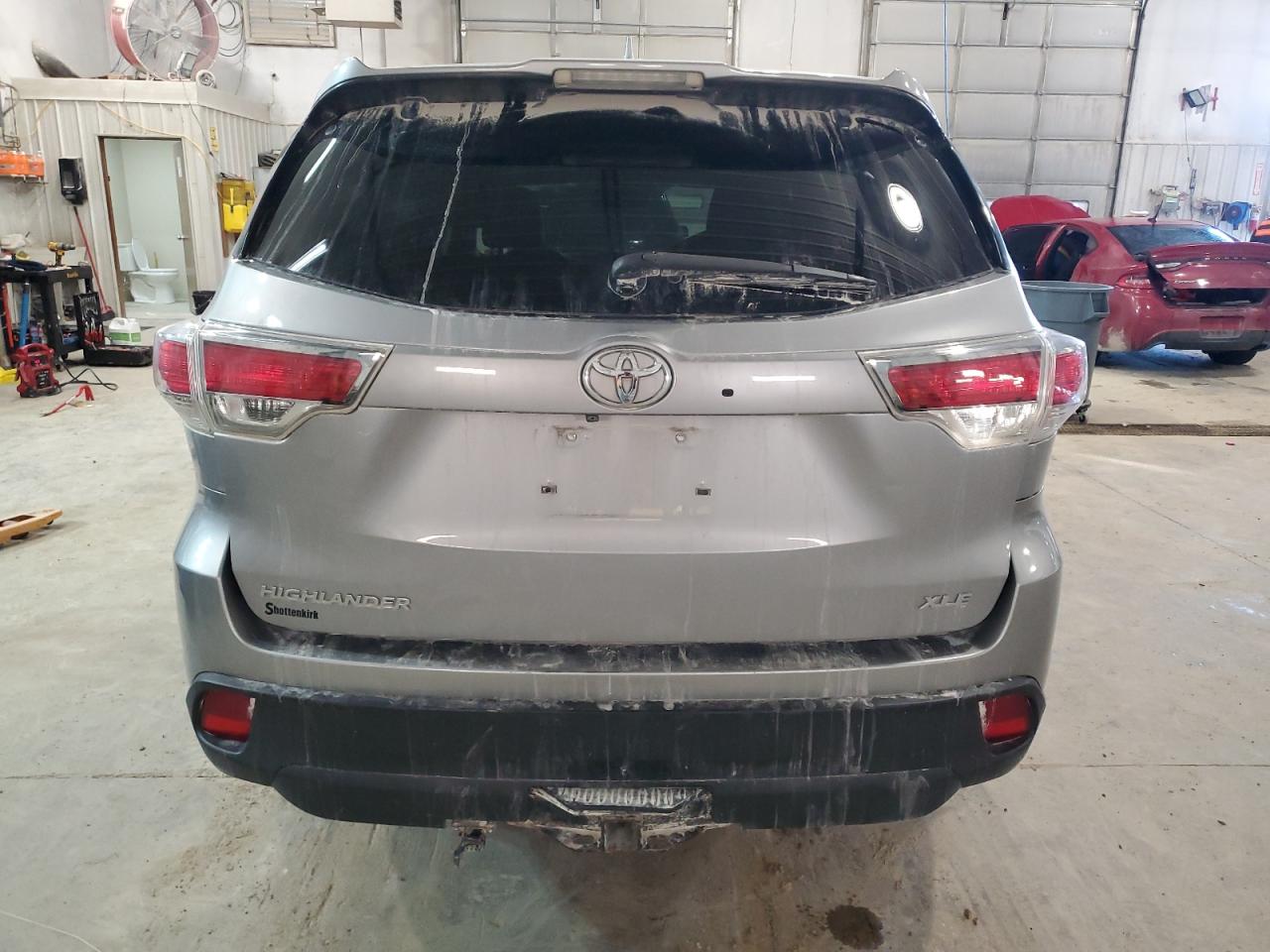 2014 Toyota Highlander - Image 6