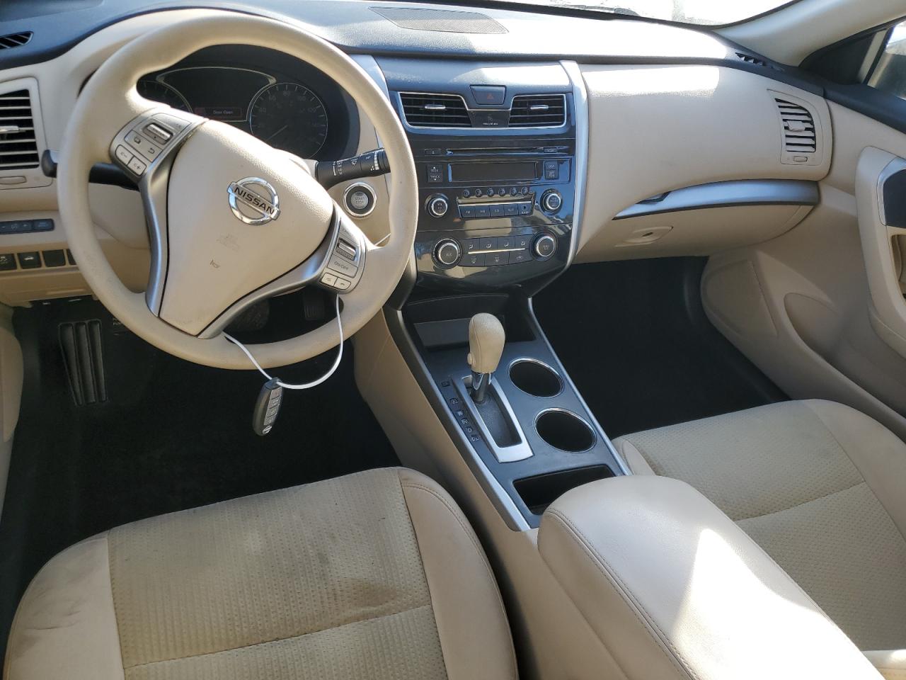 2015 Nissan Altima - Image 8