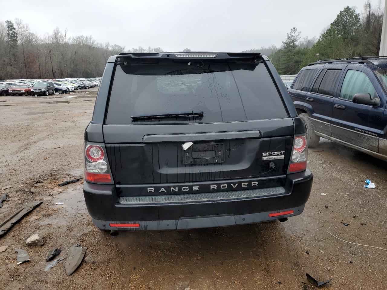 2011 Land Rover Range Rover - Image 6