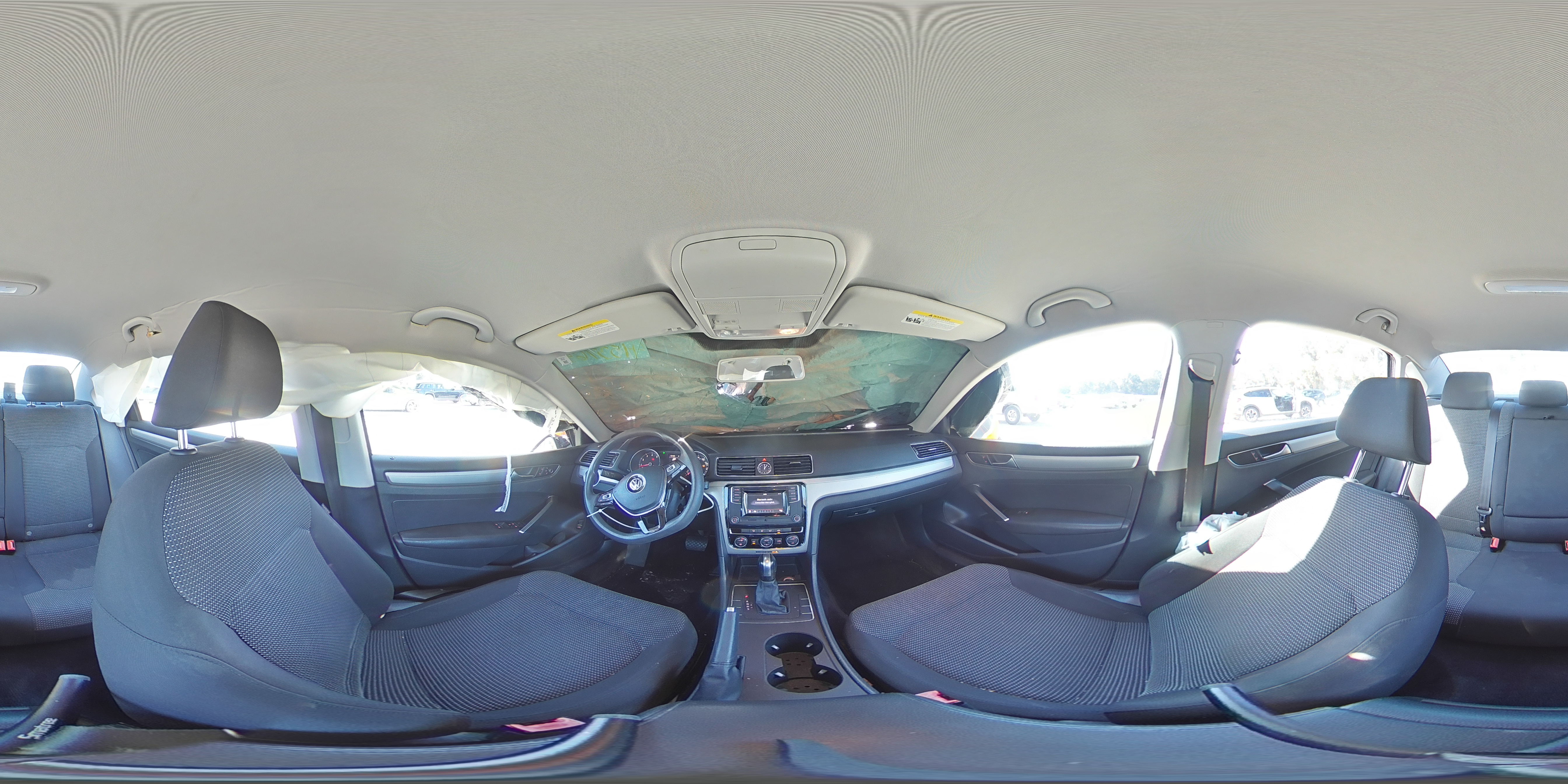 2016 Volkswagen Passat - Image 13