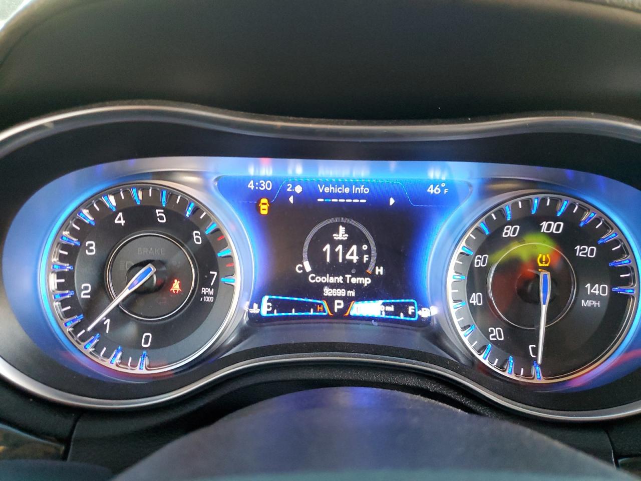 2021 Chrysler 300 - Image 9