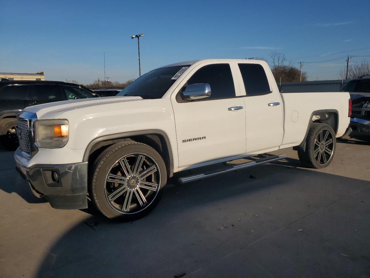 2015 GMC Sierra - Image 1