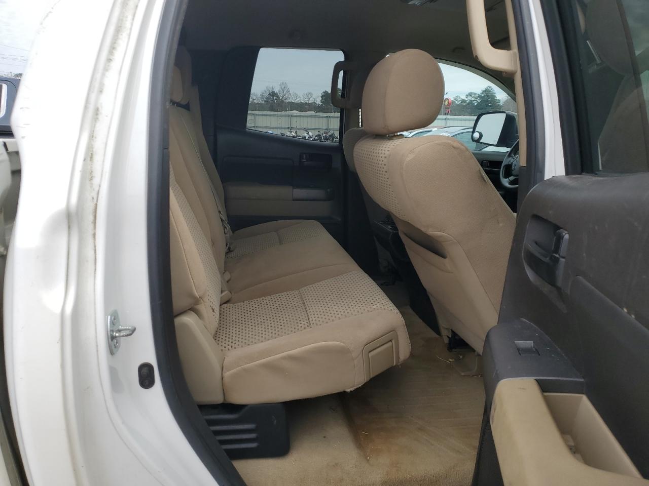 2011 Toyota Tundra - Image 10
