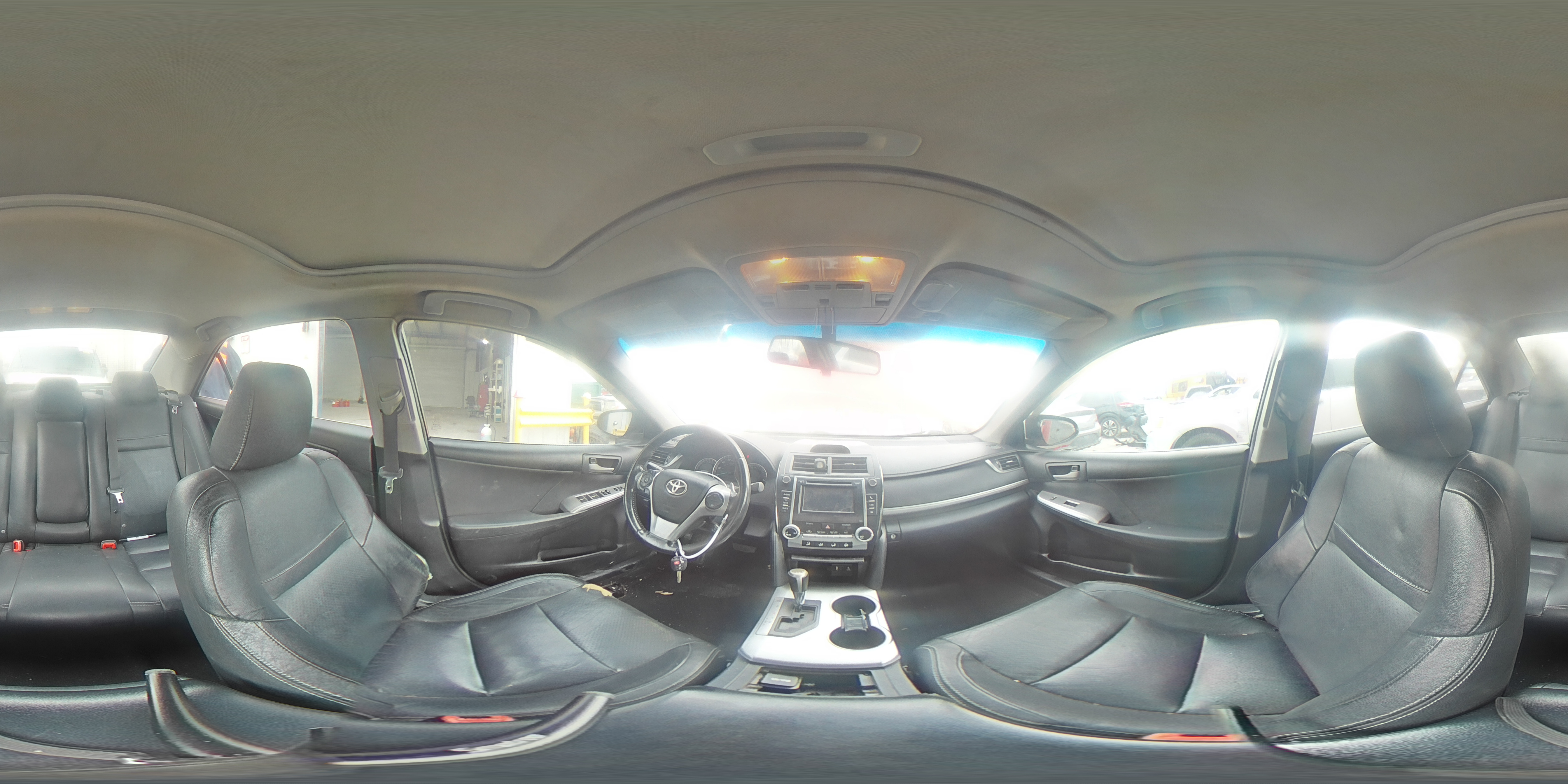 2012 Toyota Camry - Image 14