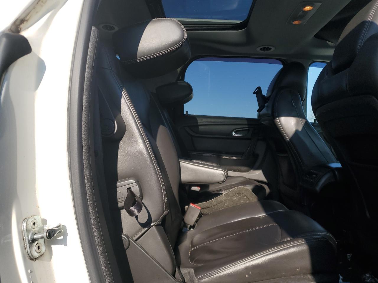 2014 GMC Acadia - Image 11