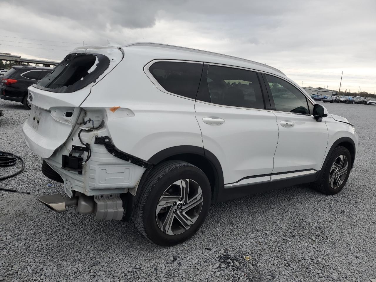 2022 Hyundai Santa Fe - Image 3