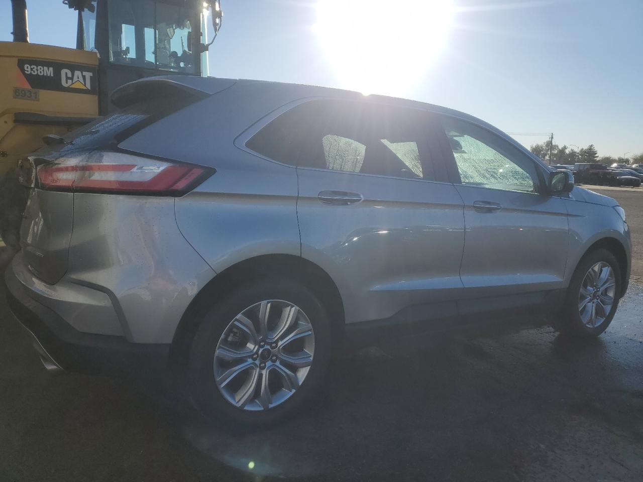 2023 Ford Edge - Image 3