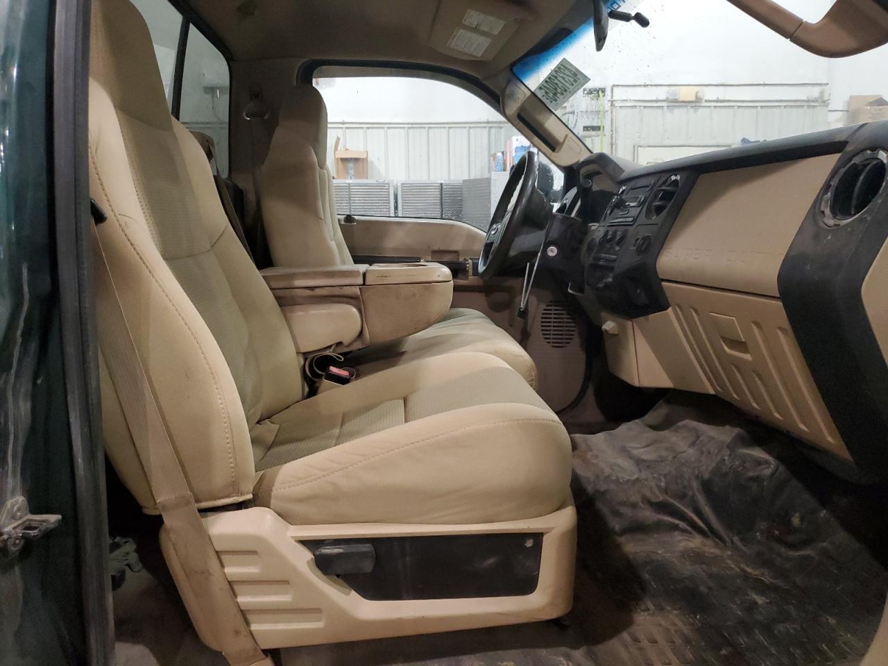2008 Ford F350 - Image 10