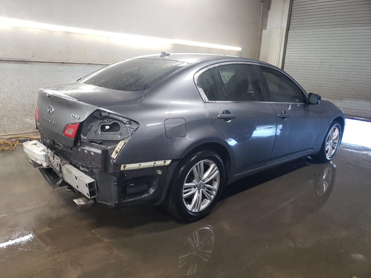 2015 Infiniti Q40 - Image 3