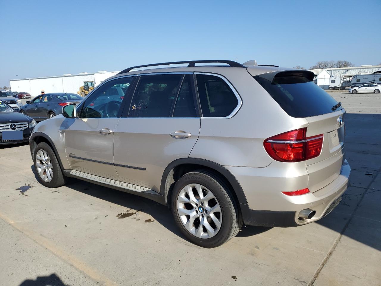 2013 BMW X5 - Image 2