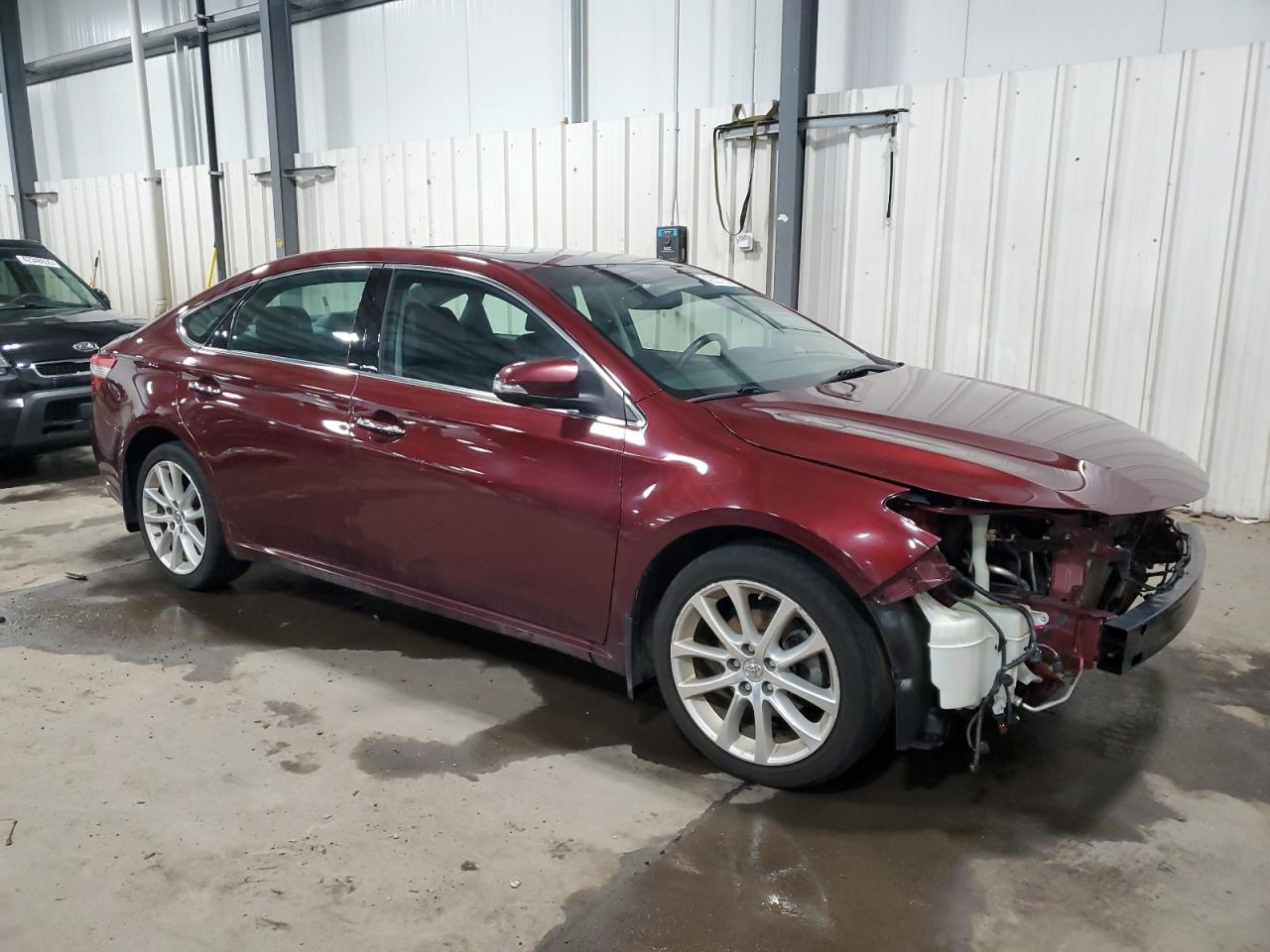 2013 Toyota Avalon - Image 4