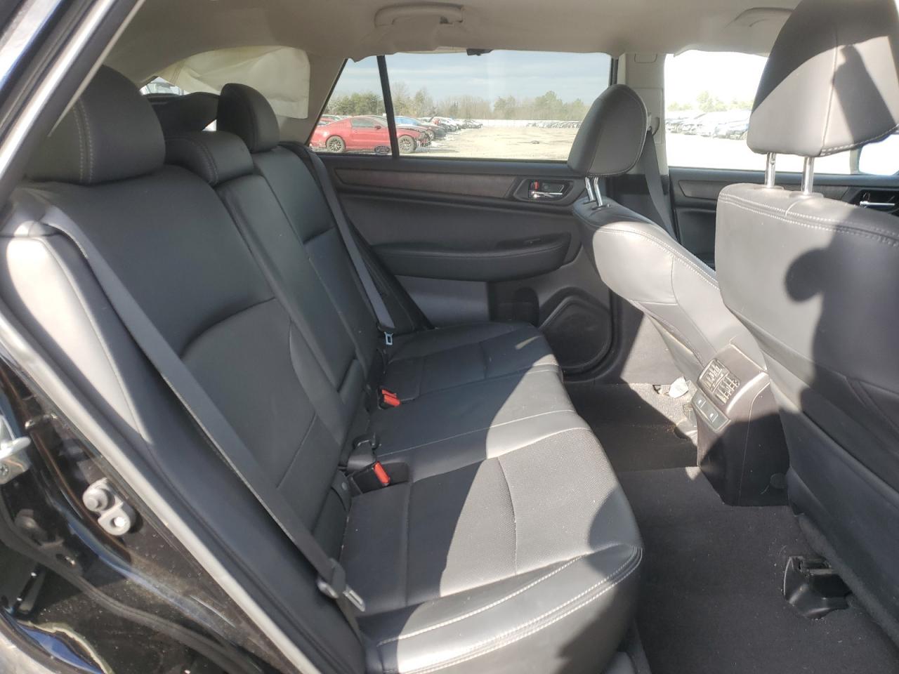 2017 Subaru Outback - Image 11