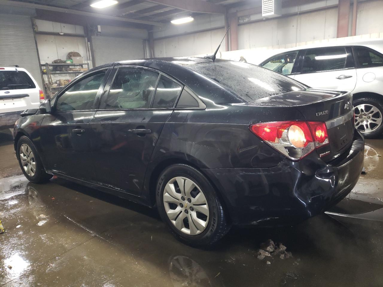 2014 Chevrolet Cruze - Image 2