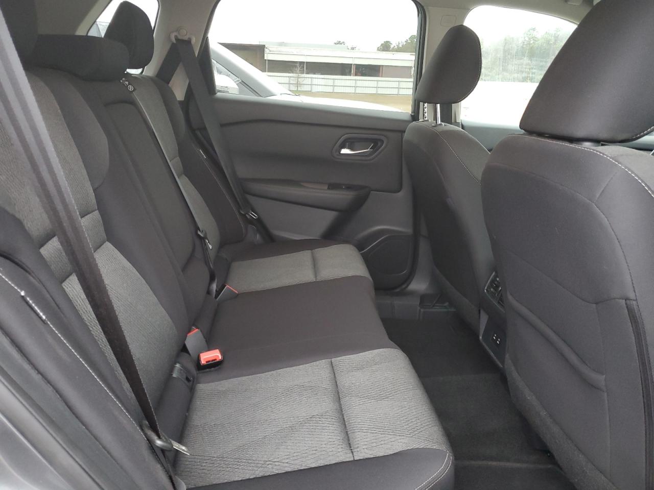 2024 Nissan Rogue - Image 11