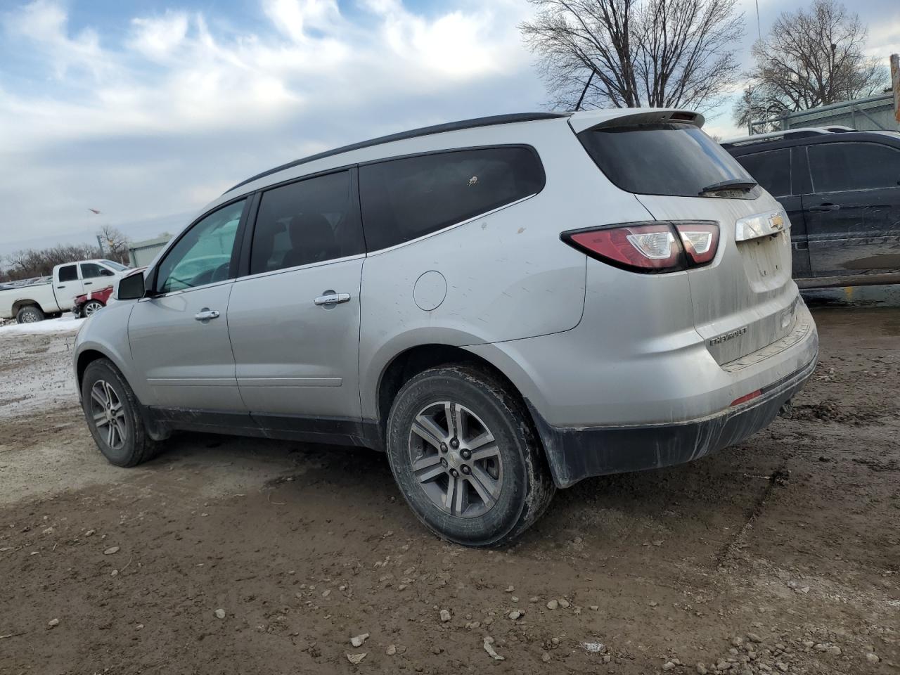 2015 Chevrolet Traverse - Image 2