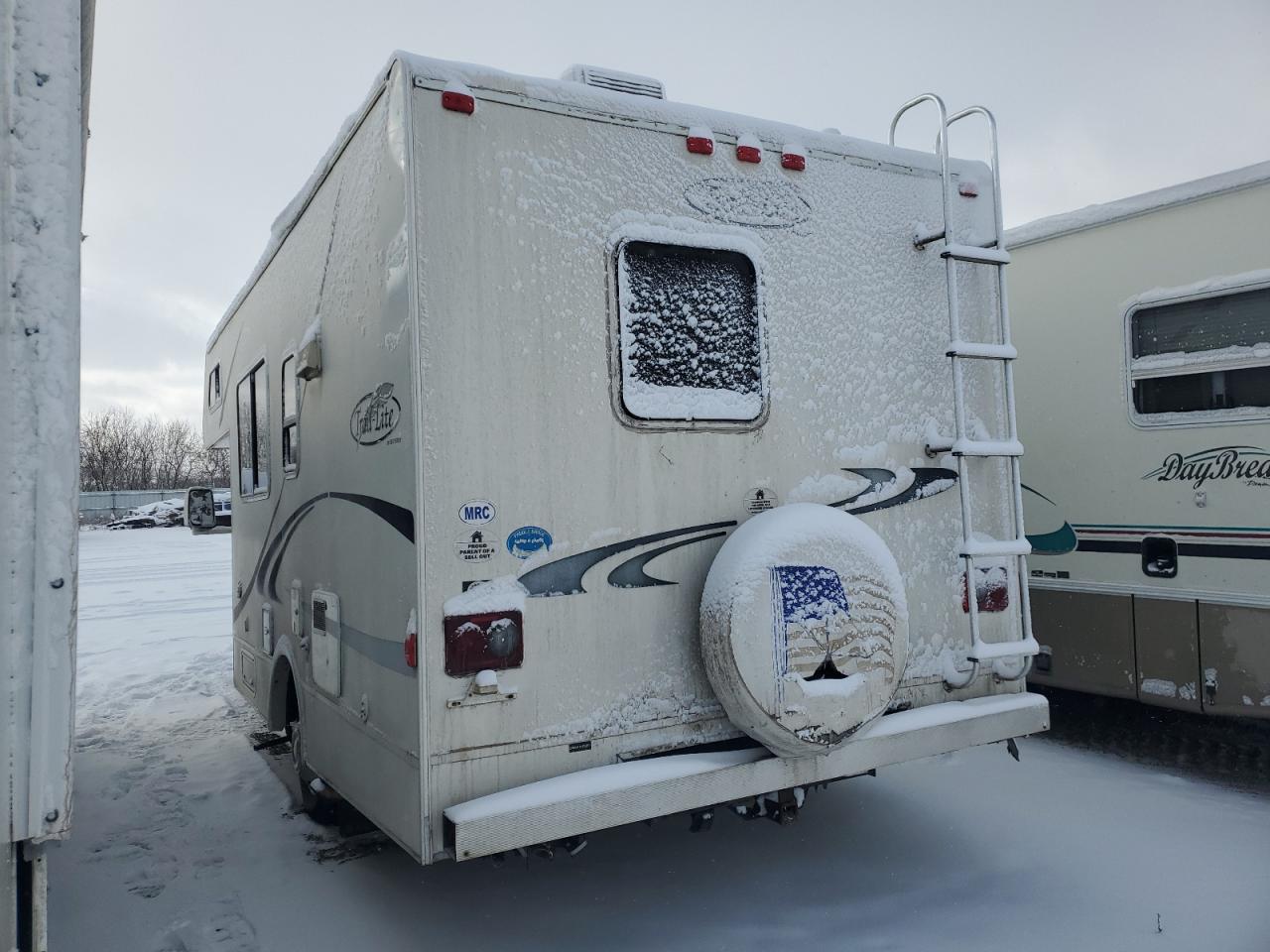 2002 Chevrolet Express - Image 3