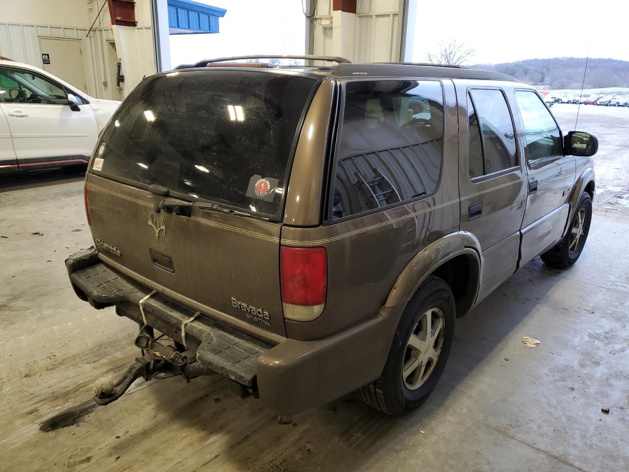 1999 Oldsmobile Bravada - Image 3