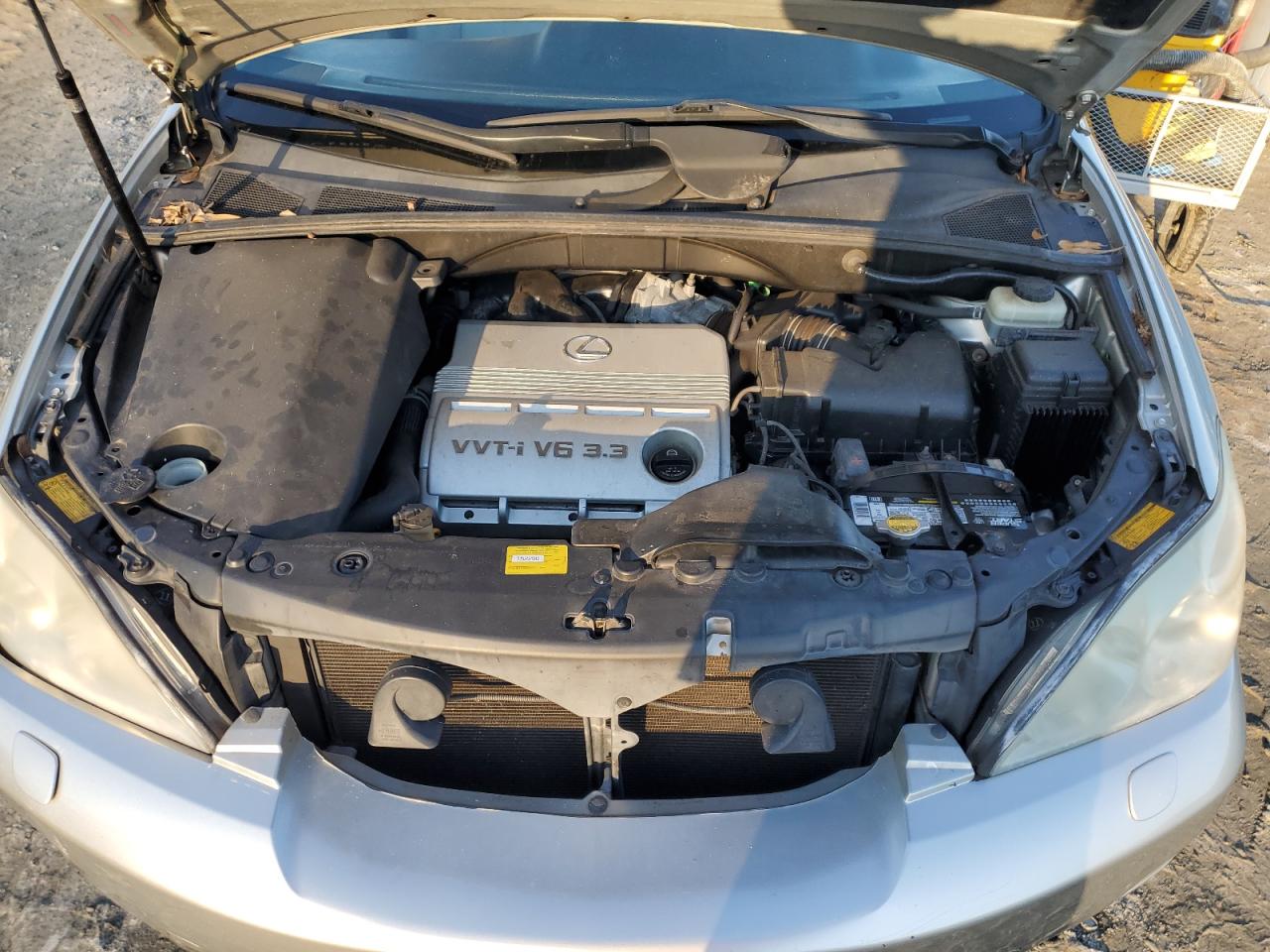 2004 Lexus RX - Image 12