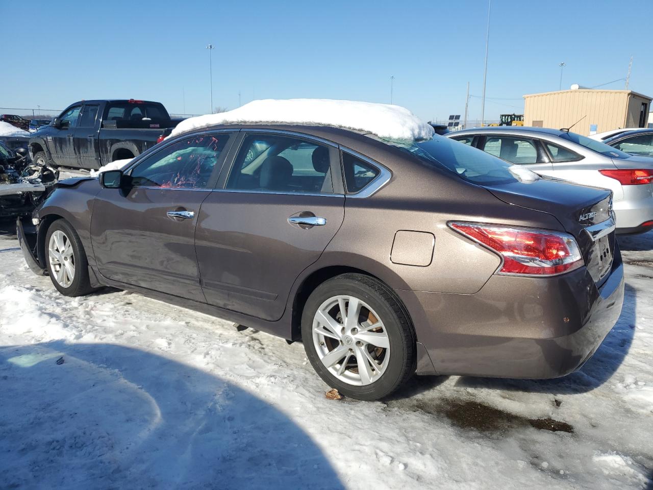 2015 Nissan Altima - Image 2