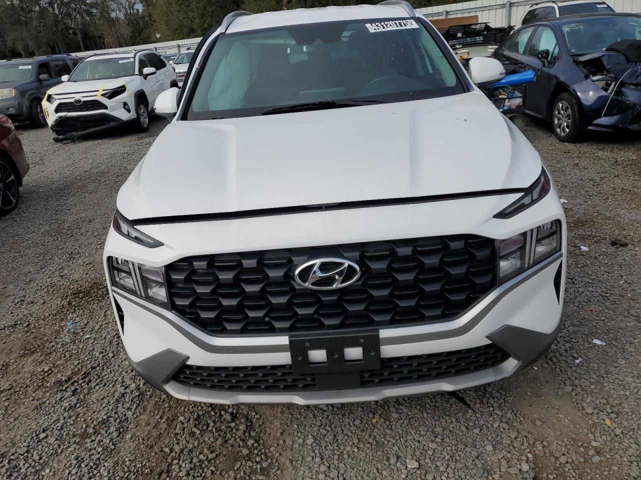 2023 Hyundai Santa Fe - Image 5